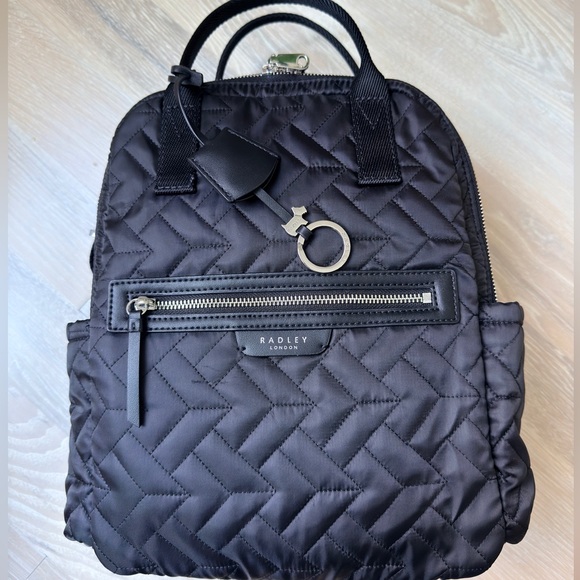 Finsbury Park Black Quilt Ziptop Backpack - Picture 3 of 7